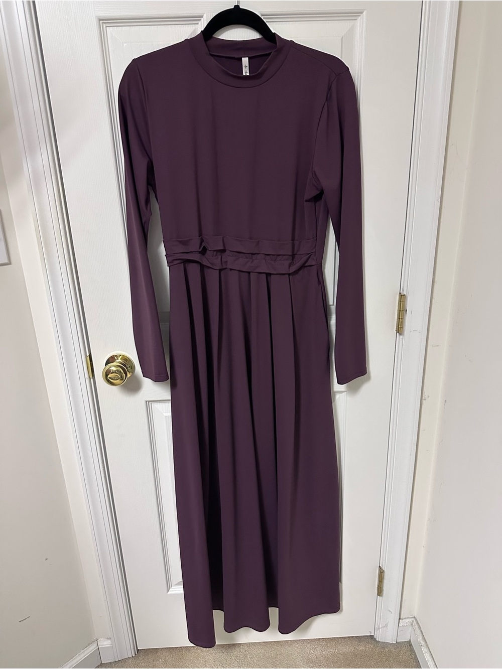 HALARA Long-Sleeve Midi Dress in Plum